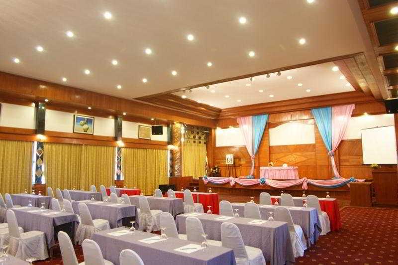 Jomtien Holiday Pattaya Hotel Bagian luar foto