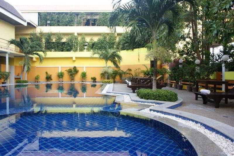 Jomtien Holiday Pattaya Hotel Bagian luar foto