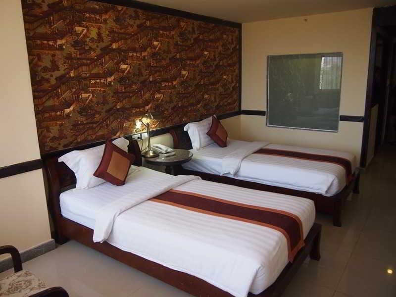 Jomtien Holiday Pattaya Hotel Bagian luar foto